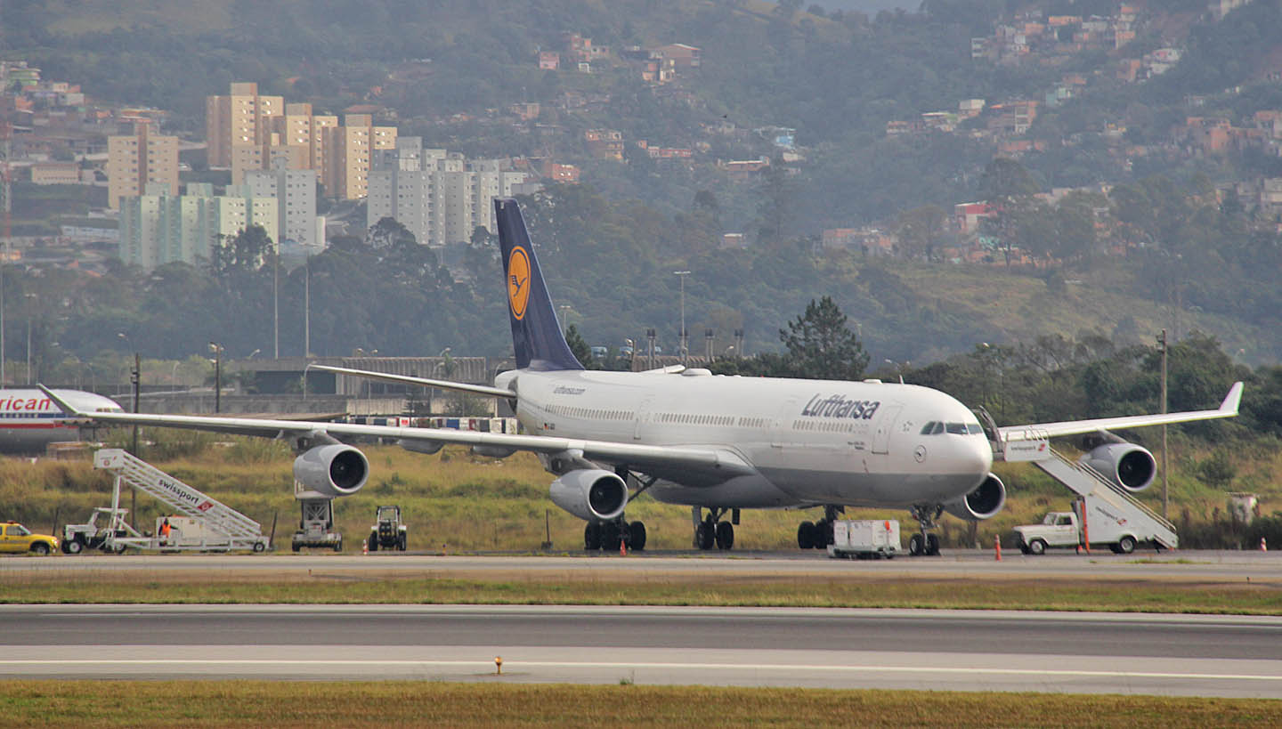 エアバスAirbusA340-300 世界の旅客機図鑑