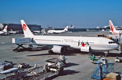 日本アジア航空(日本).ボーイング767-346(JA8987).