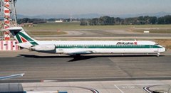 アリタリア-イタリア航空(イタリア).MD-82(DC-9-82)(I-DAWC)